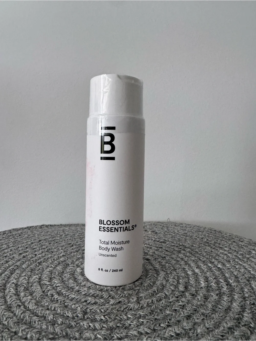 Unscented White Total Moisture Body Wash